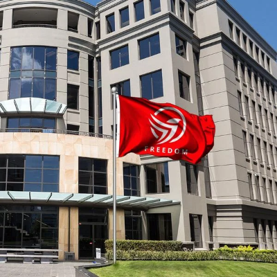 Pole Banners: Fabric vs. Vinyl