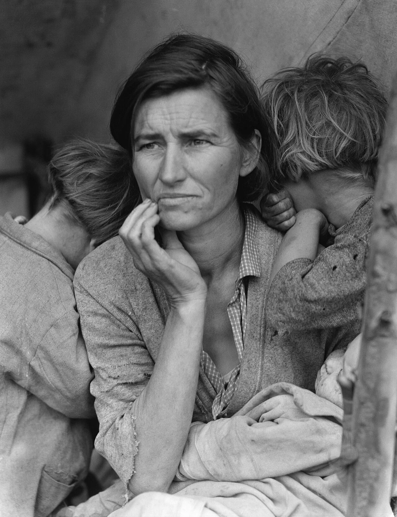 The Synergy of Art and Photography in Visual Storytelling